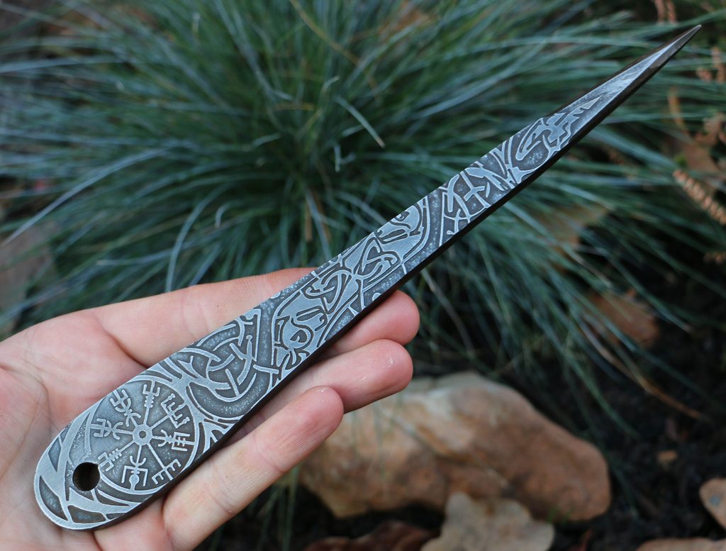 VENGEANCE etched throwing Knife - Set of 3