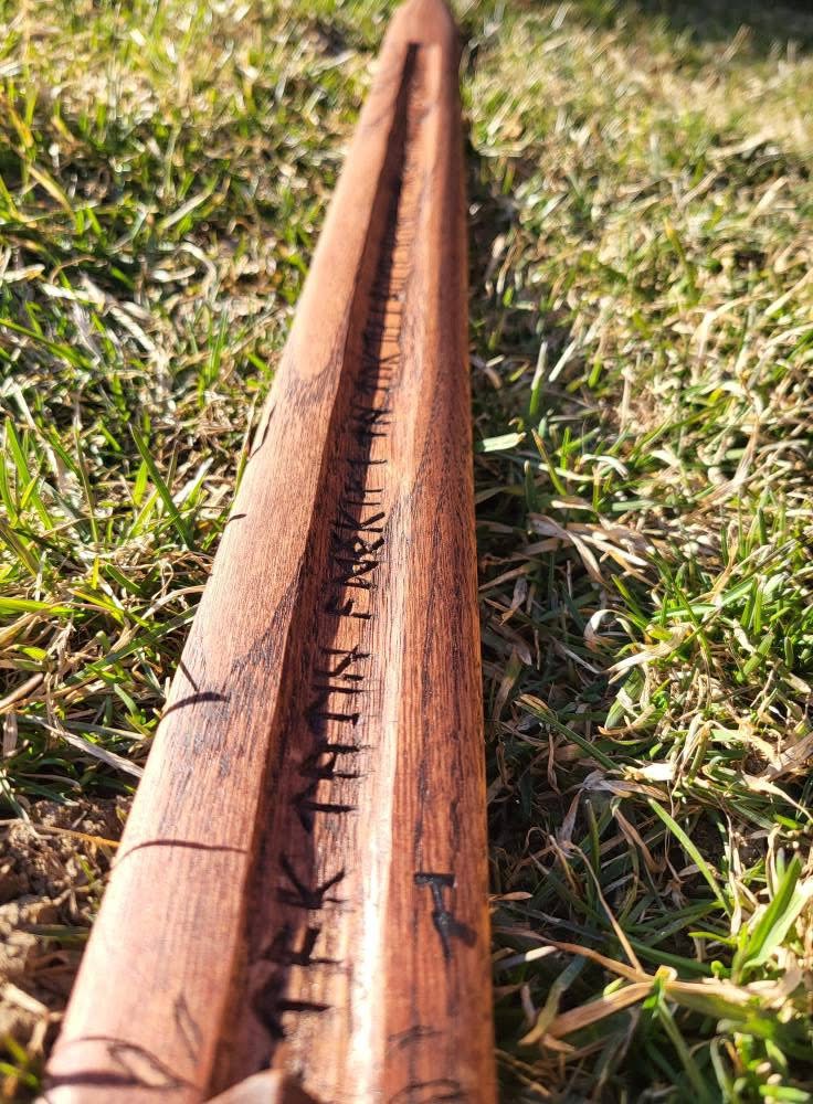 The Ranger - Solid Hardwood Two-Handed Sword - Cosplay & Display Replica