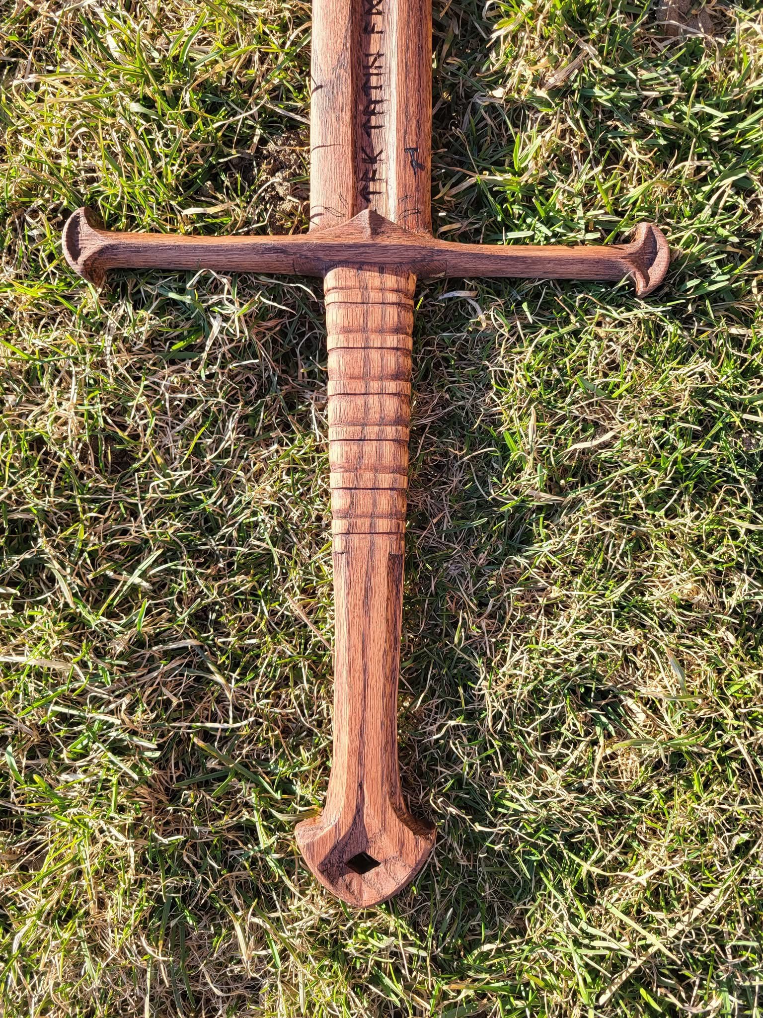 The Ranger - Solid Hardwood Two-Handed Sword - Cosplay & Display Replica
