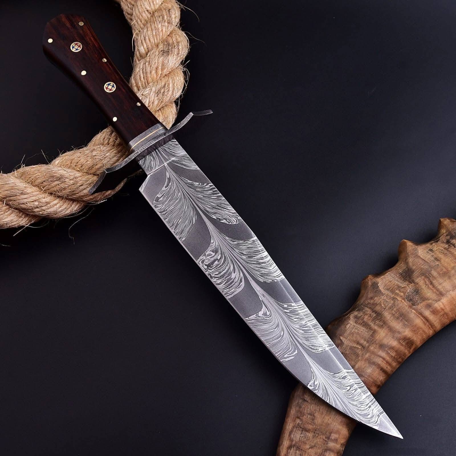 Handmade Damascus Bowie Knife - Feather Pattern Damascus Steel Hunting Knife with Rosewood Handle & Leather Sheath